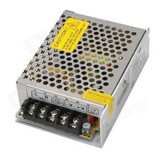 Fuente metálica 12V