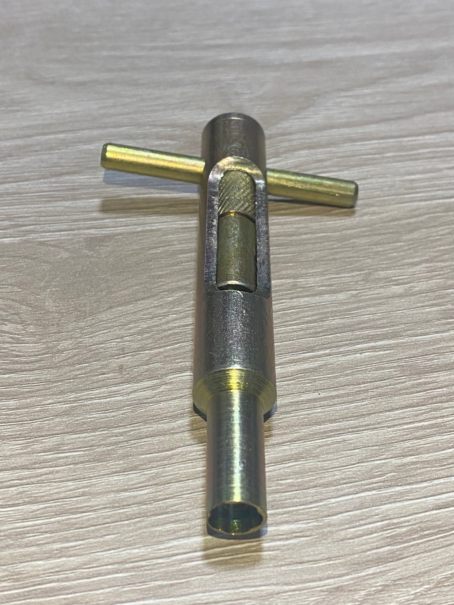 Llave Margarita para contador de luz 5 puntas